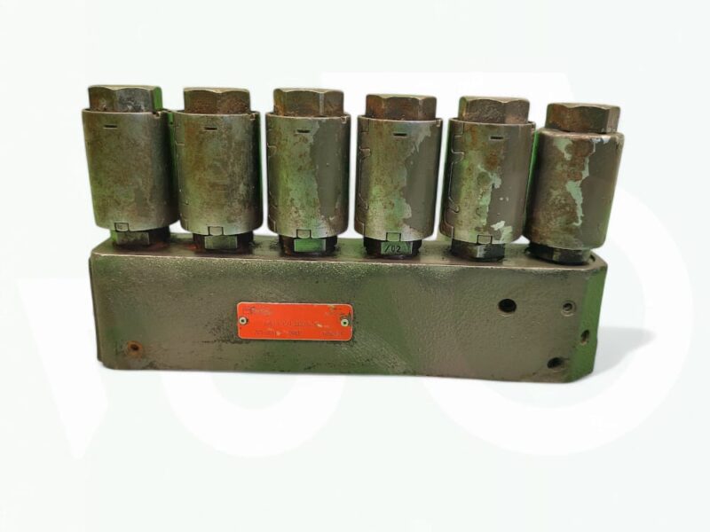 Blok zaworowy WOM G411150600040 G411151600011 Fendt 820 Vario