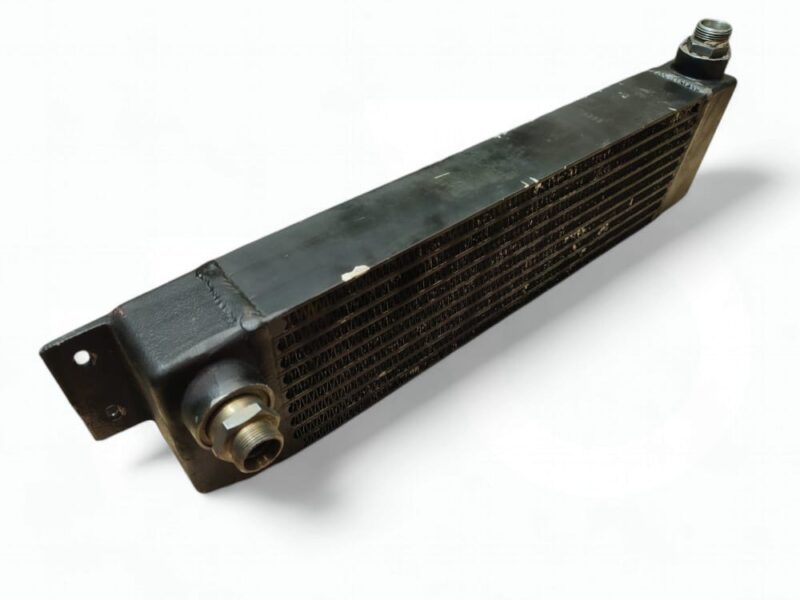 Chłodnica oleju 243065 243030 Manitou MLT 634