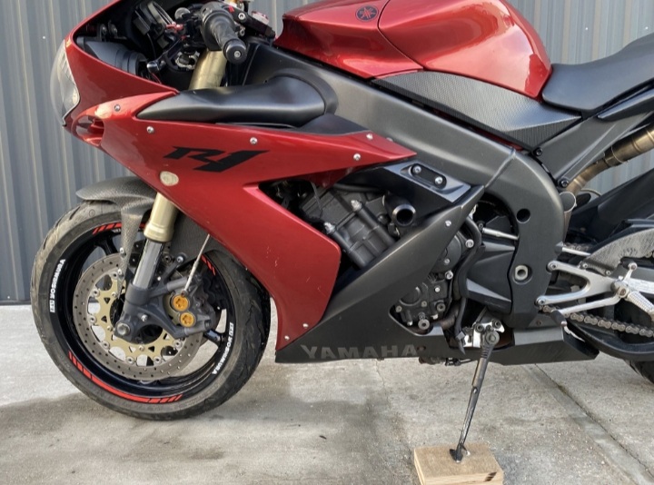 SPRZEDAM YAMAHA R1 2004