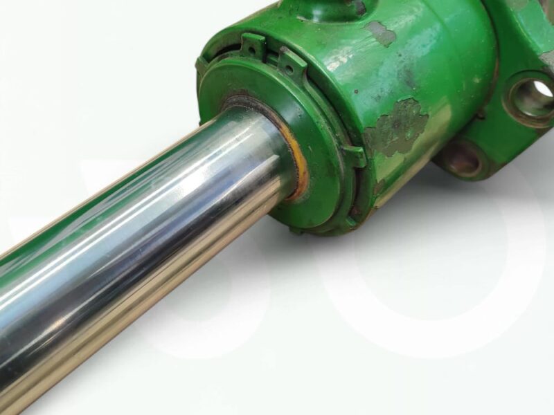 Siłownik skrętu 745/750 AL160146 AL175594 John Deere 6820