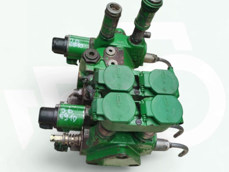 Rozdzielacz hydrauliczny AL75841 110162 John Deere 6810