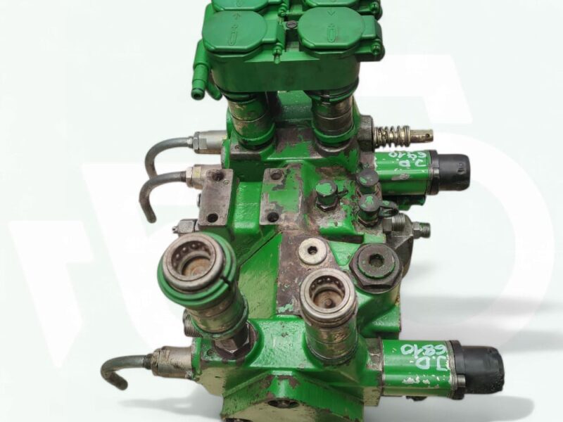 Rozdzielacz hydrauliczny AL75841 110162 John Deere 6810