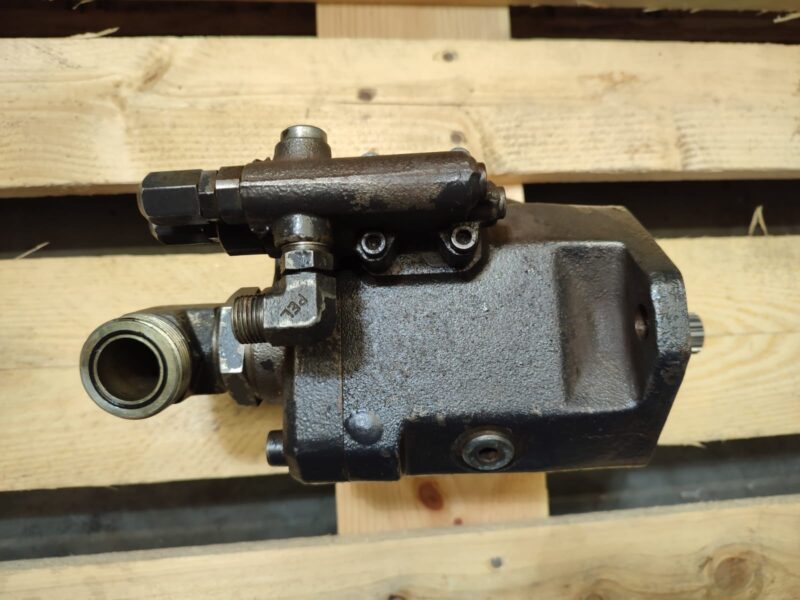 Pompa hydrauliczna REXROTH 394268A2 McCORMICK MC 135