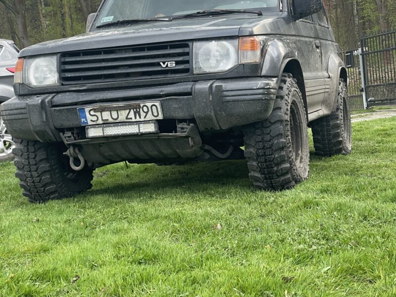 Mitsubishi pajero 2 3.5 v6