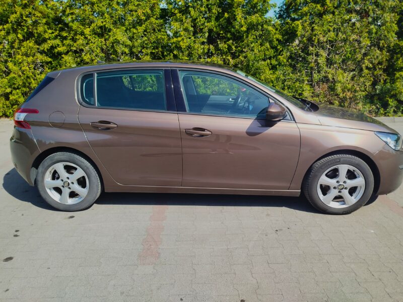 Peugeot 308 1.6 BlueHDI - 120 KM - NAWIGACJA