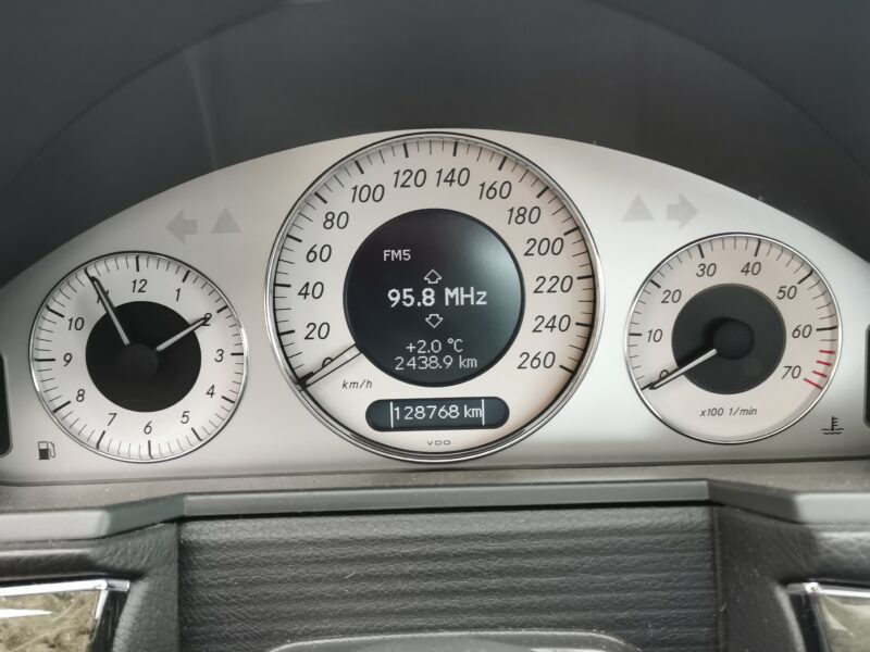 Mercedes w211 e280