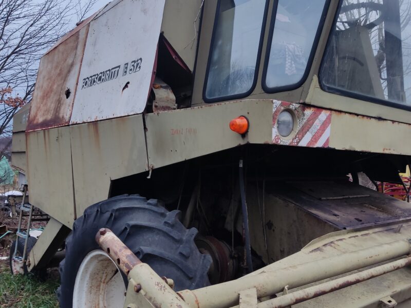Kombajn zbożowy fortschritt e512
