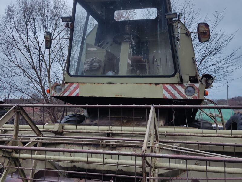 Kombajn zbożowy fortschritt e512