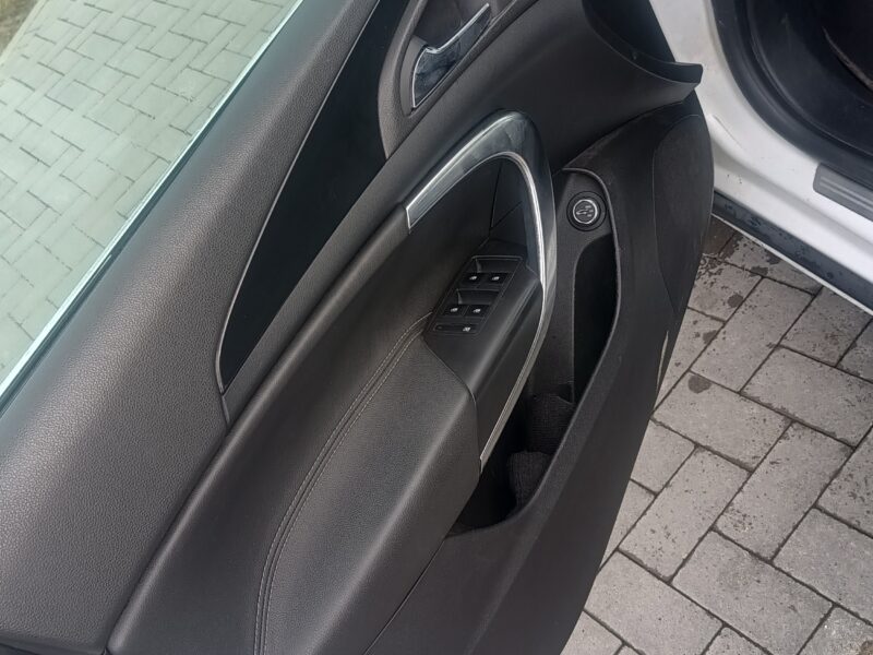 Opel Insignia 2.0cdti ecoflex 2012r