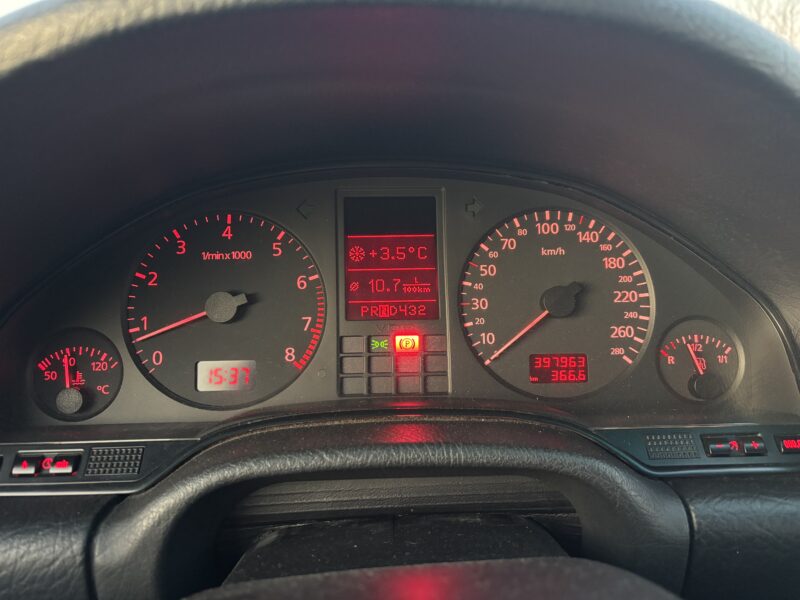 Audi A8 4.2 quattro