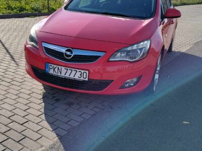 Opel Astra J