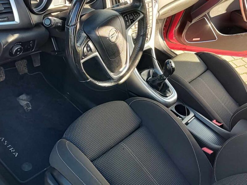 Opel Astra J