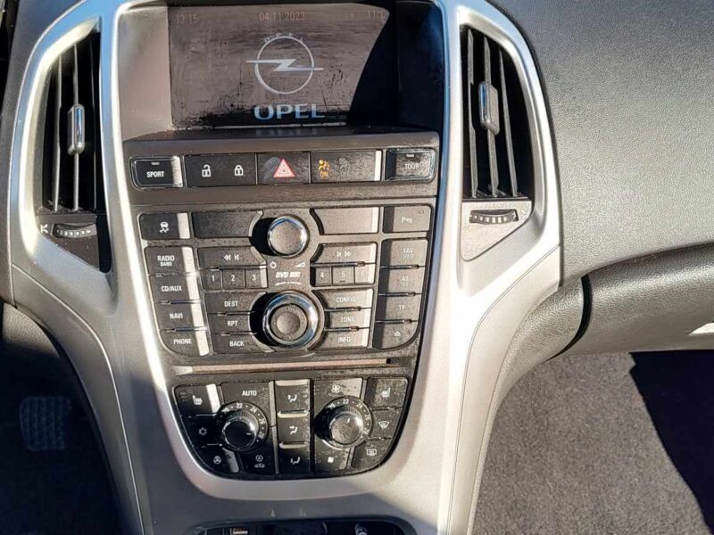 Opel Astra J