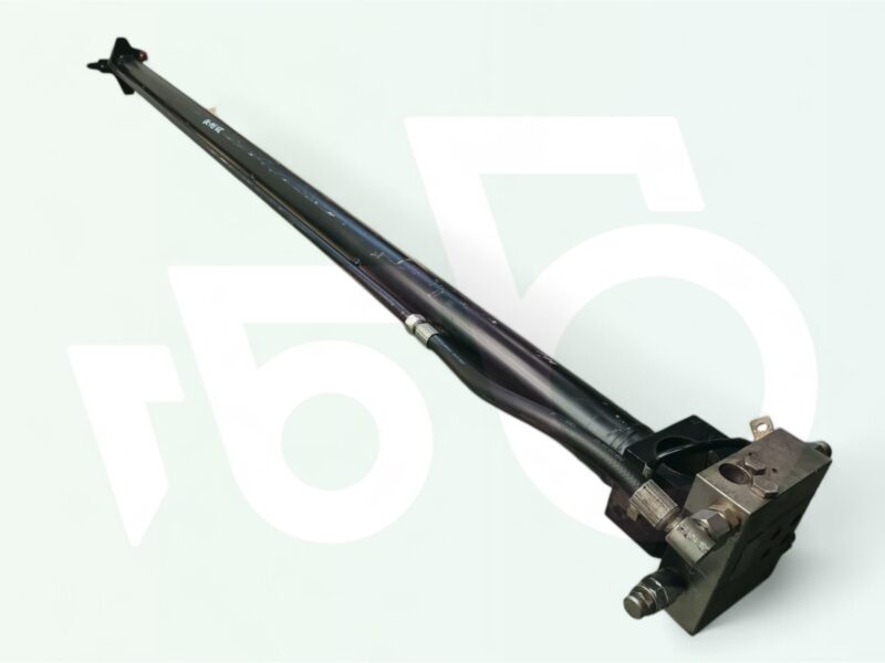 Siłownik hydrauliczny wysuwu ramienia JCB 541-70
