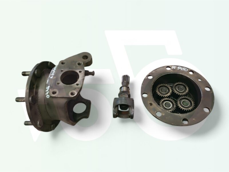 Zwolnica Zwrotnica F334310020360 Piasta Półoś MASSEY FERGUSON 5450