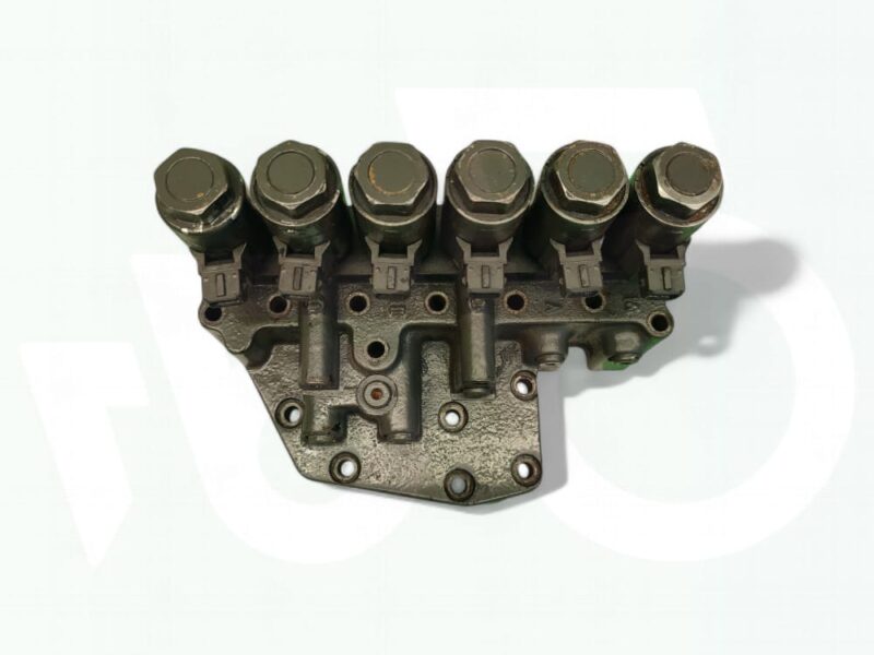 Blok zaworowy WOM G411150600040 G411151600011 Fendt 820 Vario