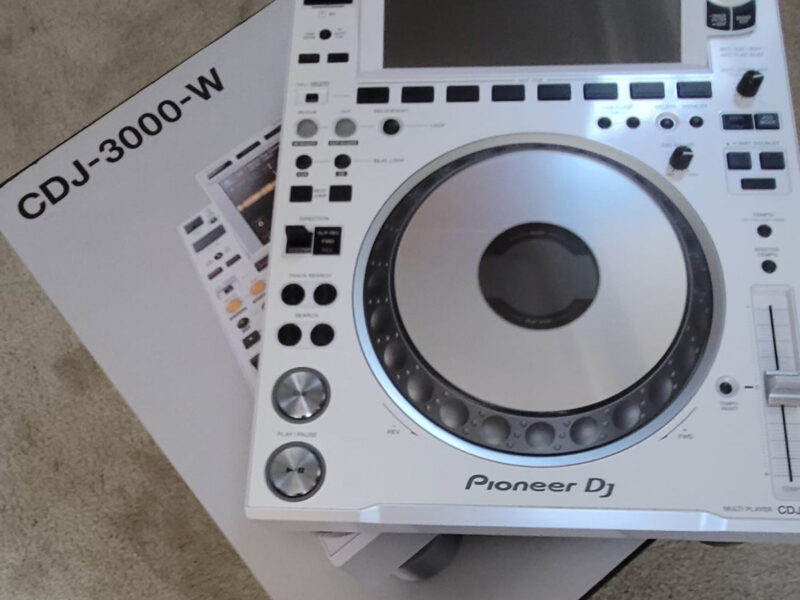 Pioneer OPUS-QUAD, Pioneer XDJ-RX3, Pioneer XDJ-XZ , Pioneer DDJ-FLX10, Pioneer DDJ-REV7, Pioneer CDJ-3000, Pioneer DJM-A9 , Pioneer CDJ-2000NXS2, Pioneer DJM-900NXS2, Pioneer DJM-V10-LF , Pioneer DJM-S11, Denon DJ Prime 4+ , PLAYdifferently MODEL 1