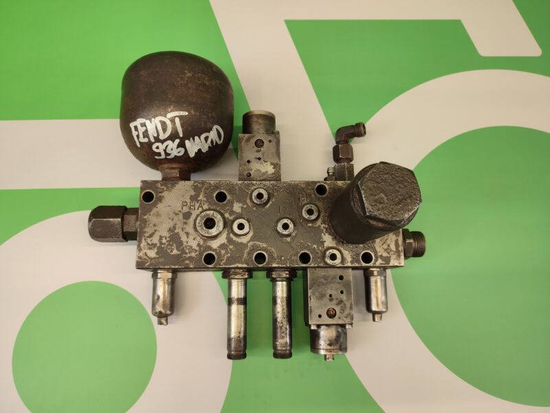 Blok hydrauliczny G931100600011 AKUMULATOR H916100600010 Fendt 936 Vario