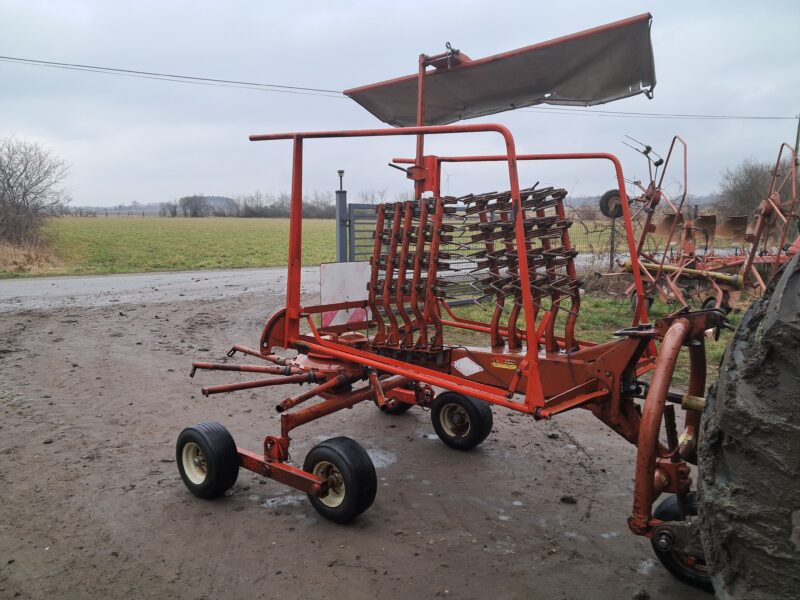 Zgrabiarka karuzelowa kuhn ( kverneland krone claas )