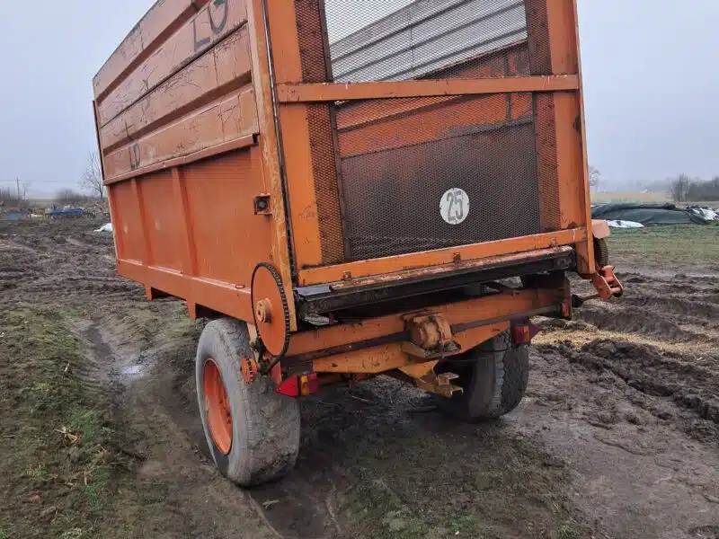 Rozrzutnik obornika 8t, przyczepa objetosciowa