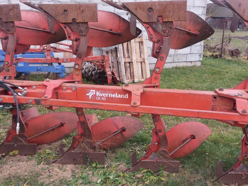 Pług Kverneland LB 85 4+1 Vario