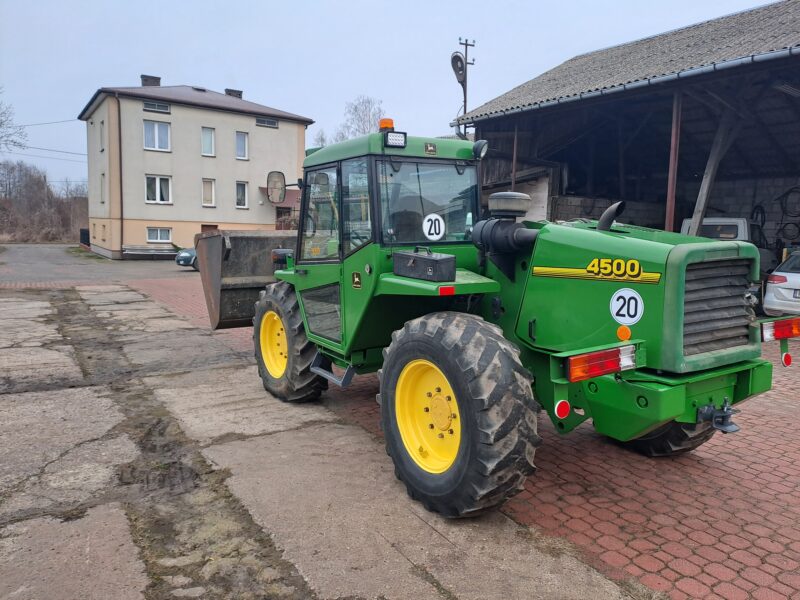 Ładowarka teleskopowa John Deere 4500