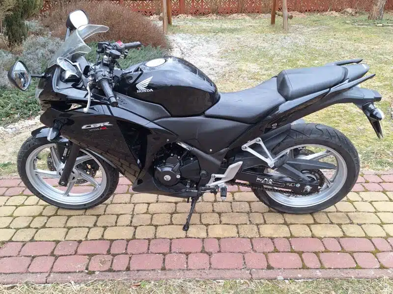 Honda cbr 250r 2011r. NISKI PRZEBIEG