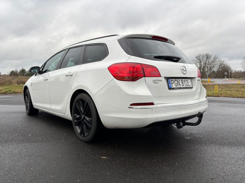 Sprzedam Opel Astra J 1.4 turbo benzyna+gaz 140 km