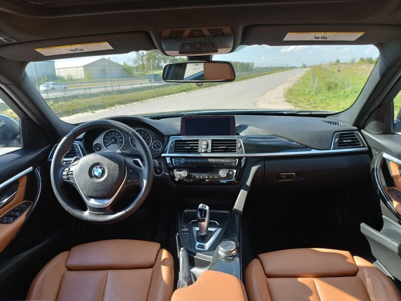 BMW 3 Seria 330e Plug-In Hybrid 252KM Steptronic SportLine