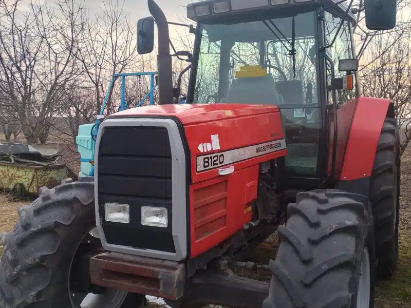 Massey Ferguson 8120