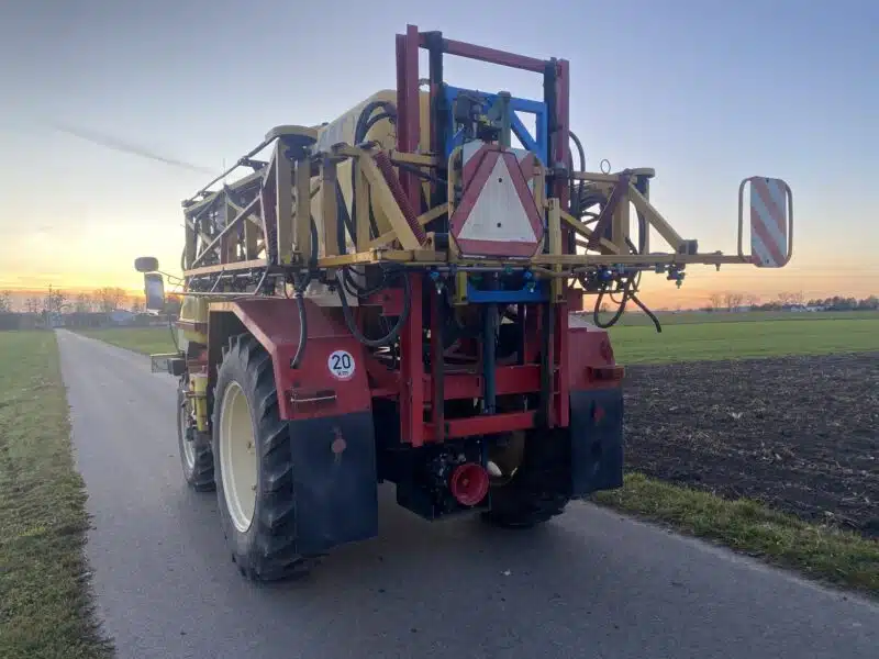 Opryskiwacz samojezdny rp 06 18m zetor 10145 jak nowy