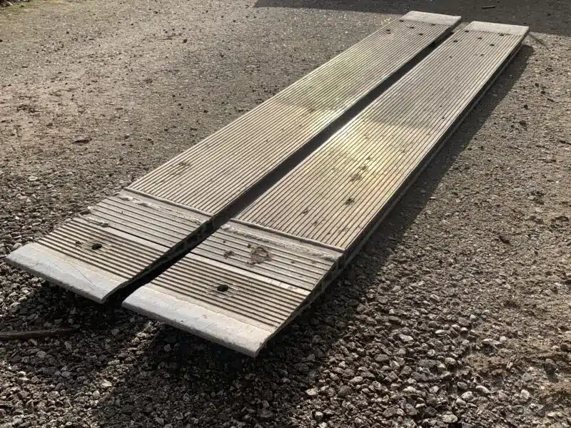 Najazdy aluminiowe 2000x250x40 trapy wjazdowe panelowe podjazdy