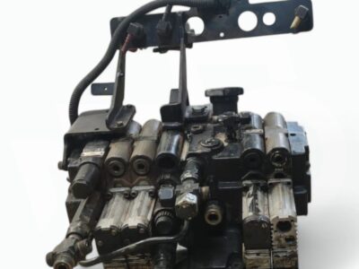 Rozdzielacz Rexroth 1525503610 Sekcja 87553794 87553795 New Holland TM 190