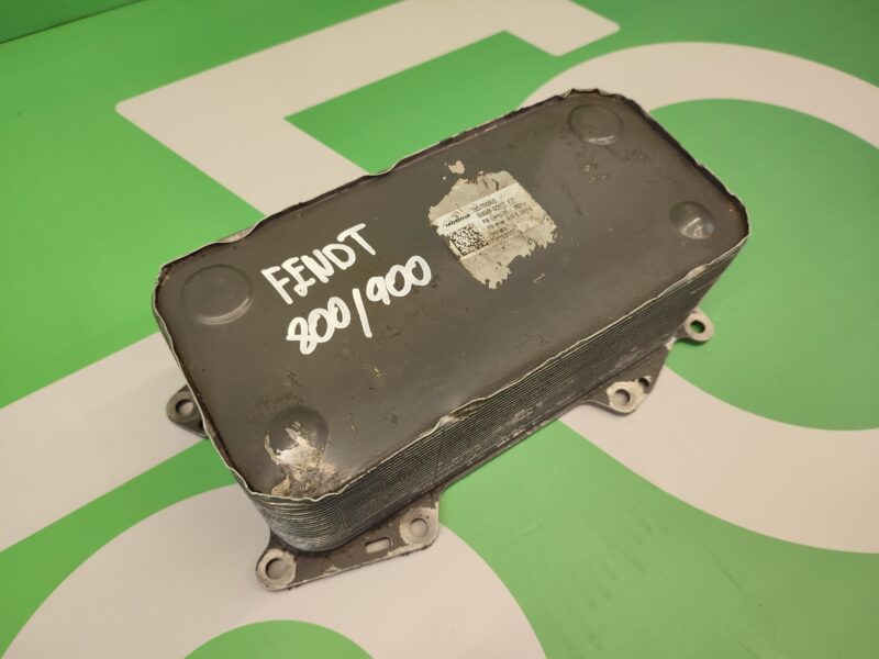 Chłodnica oleju 04900207 F934201510440 Fendt 930 Vario SCR