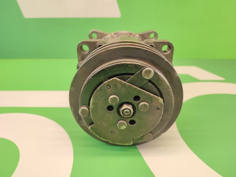 Sprężarka klimatyzacji B709S43 SANDEN 3712528M2 Massey Ferguson 6120