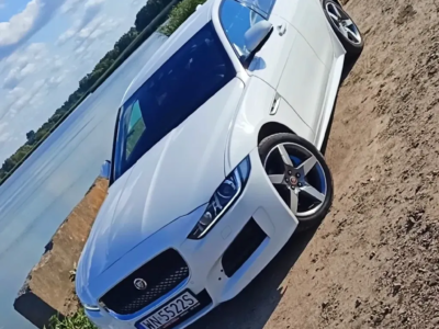 Jaguar XE 2.0 D AWD R-Sport