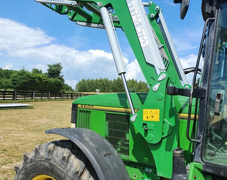 Ładowacz czołowy New Holland Zetor John Deere