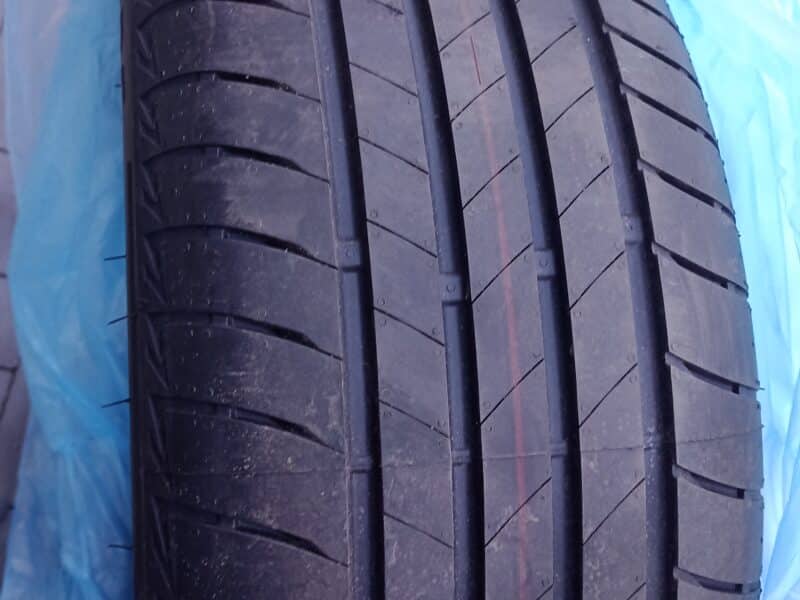 Nowe opony letnie BRIDGESTONE 235/55/18