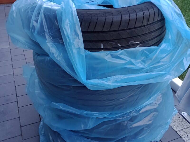 Nowe opony letnie BRIDGESTONE 235/55/18