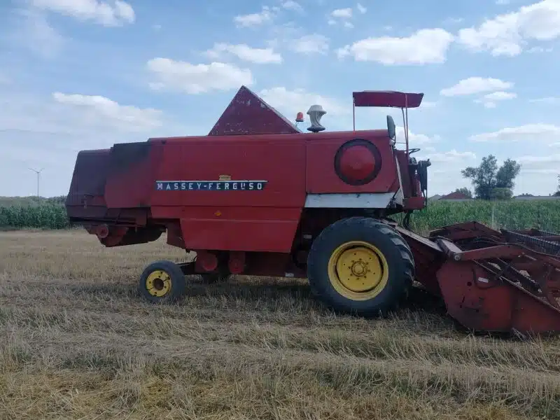 Massey Ferguson 525