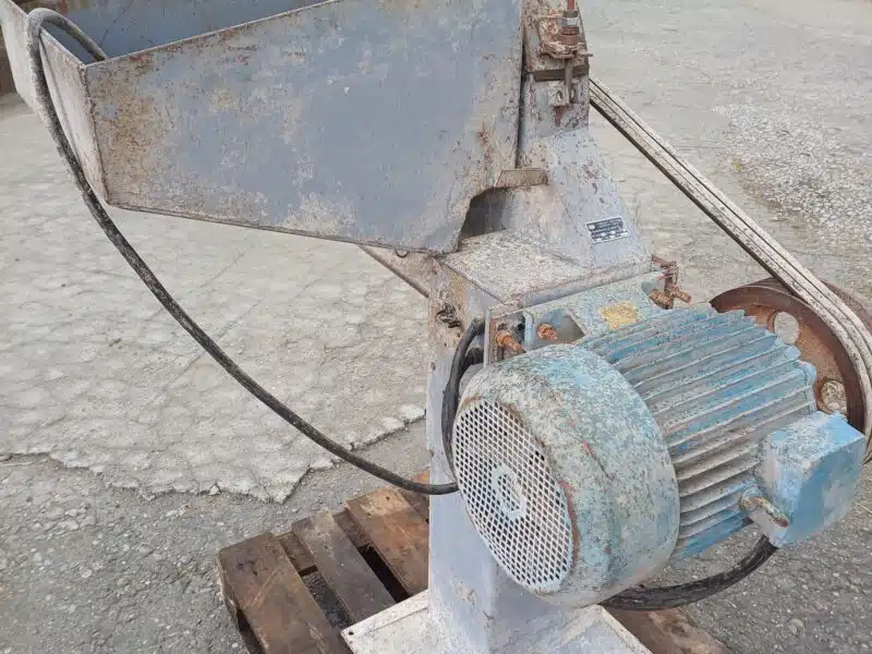 Sprzedam śrutownik bijakowy 11kw
