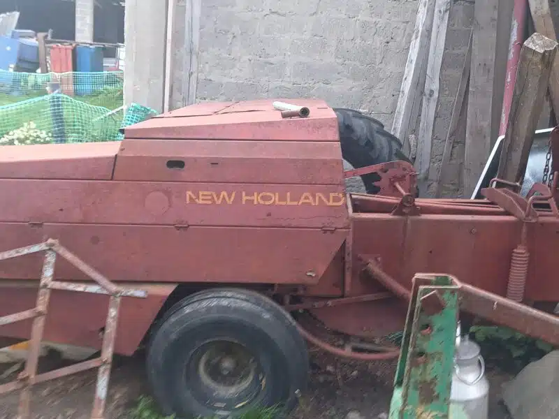 Prasa kostkująca new holland