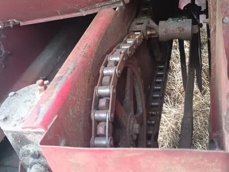 Prasa kostkująca new holland