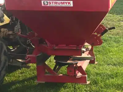 Rozsiewacz nawozu Strumyk 600l