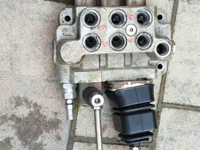 Rozdzielacz hydrauliczny 3-rzy sekcyjny