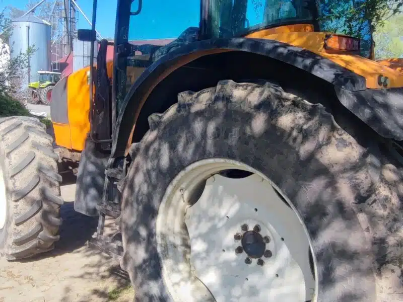Renault Ares 640 ładowacz czołowy