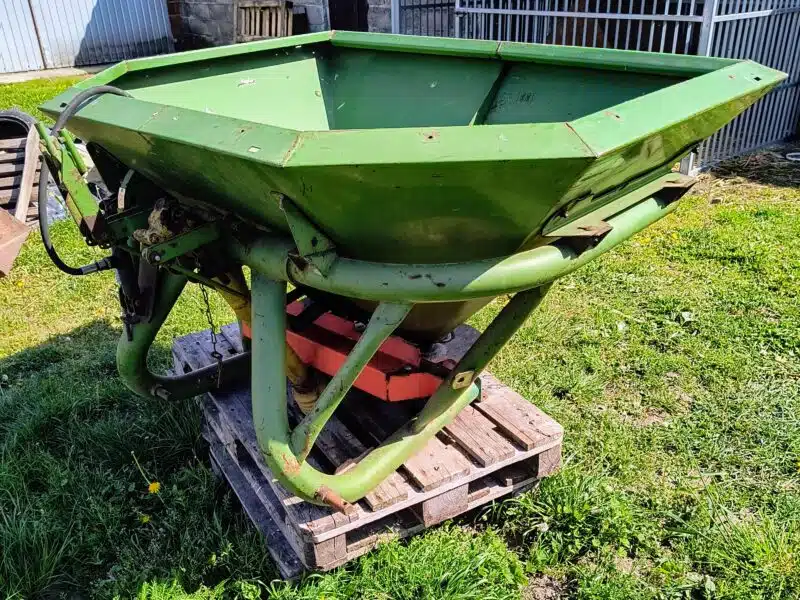 Sprzedam Rozsiewacz nawozu Amazone ZAF 603