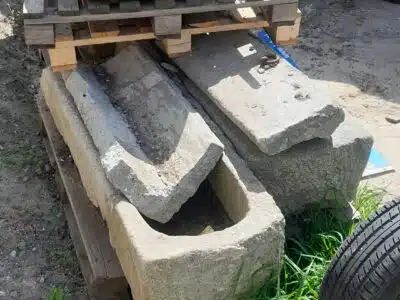 Stare koryta z kamienia