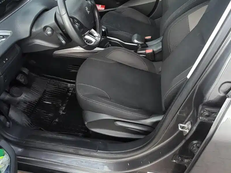 Peugeot 2008 1,6 HDI