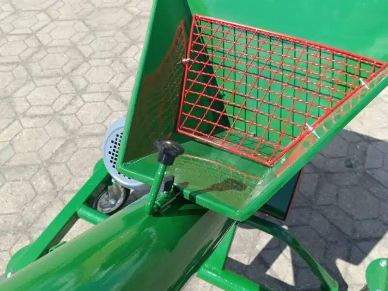 Przenośnik ślimakowy koszowy żmijka 200mm z koszem 4 metry .5kw